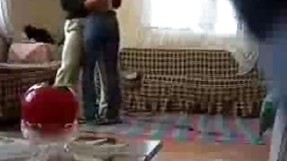 زن است که با قرار دادن شاخ به باز کردن سکس برهنه, نوجوان, زن سروری, انتقام, و پس از او